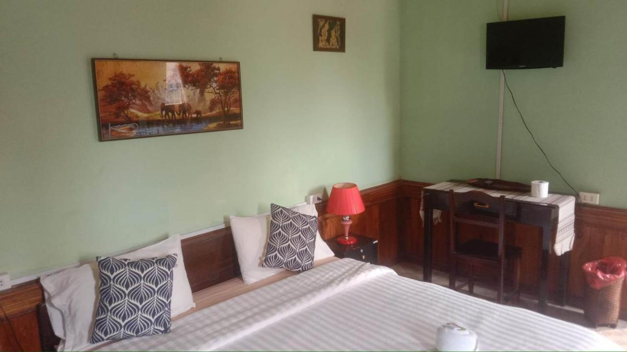 Pukyo Bed And Breakfast Belgian Lao Ban Nangoy Exterior photo